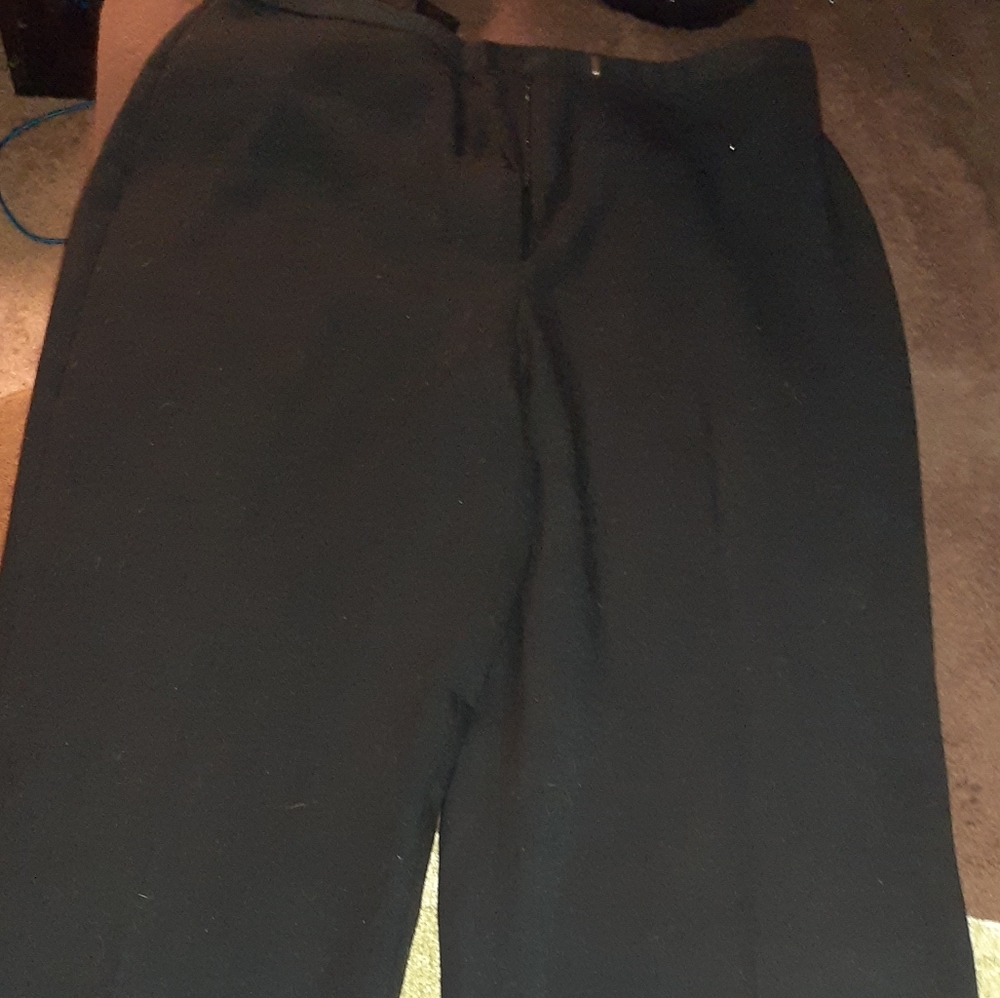 Loose fitting stretch black Express women's pants